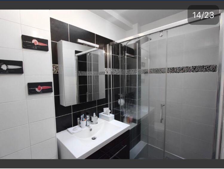 Petit Havre De Paix De 27M2 A Montmartre Apartment Paris Bagian luar foto